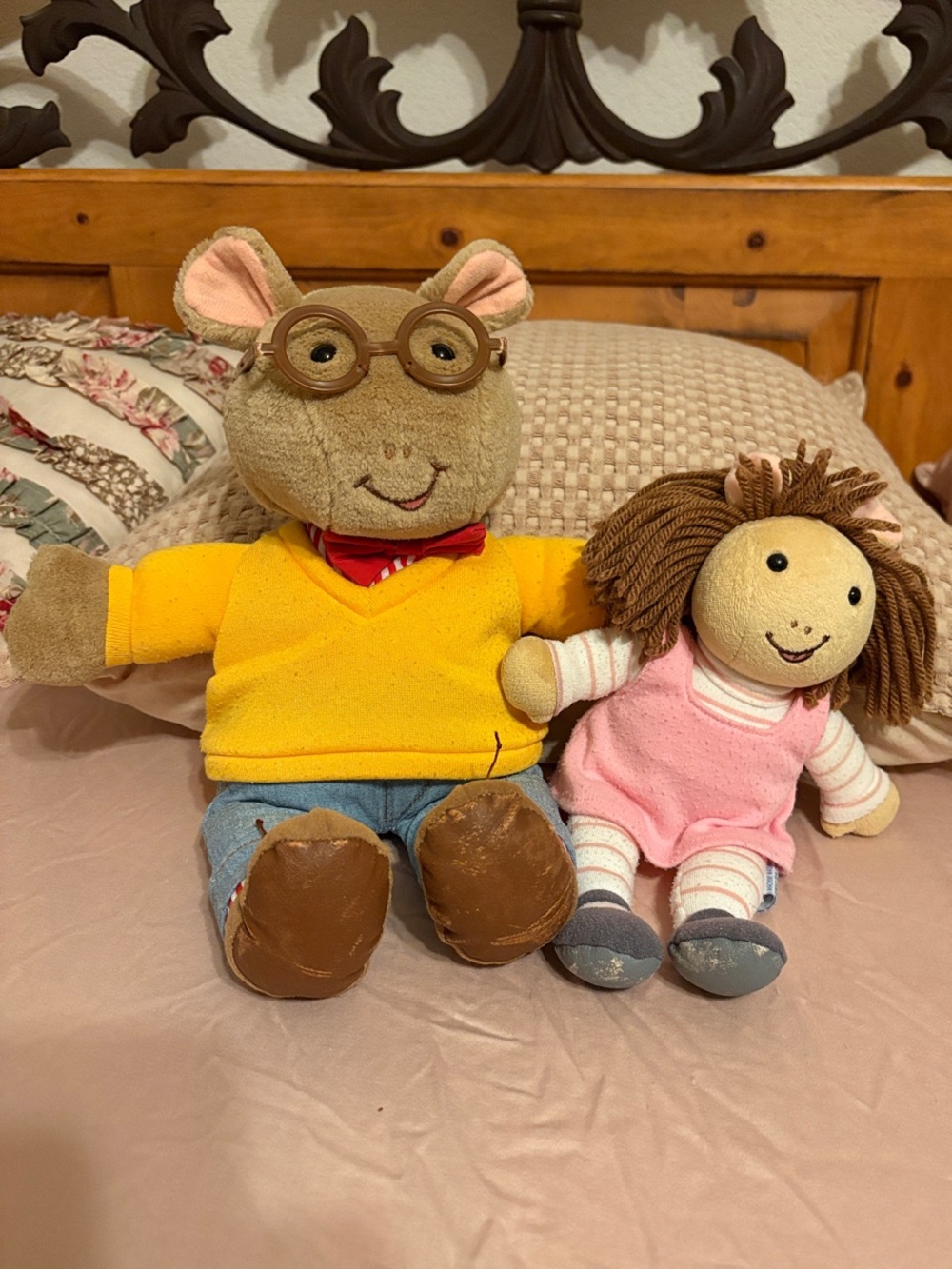 Arthur the Aardvark and DW Set
